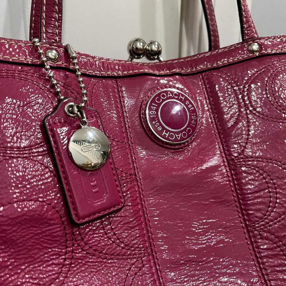 COACH Hot Pink Patent Leather Signature Carryall Kisslock Bag - Picture 4 of 13